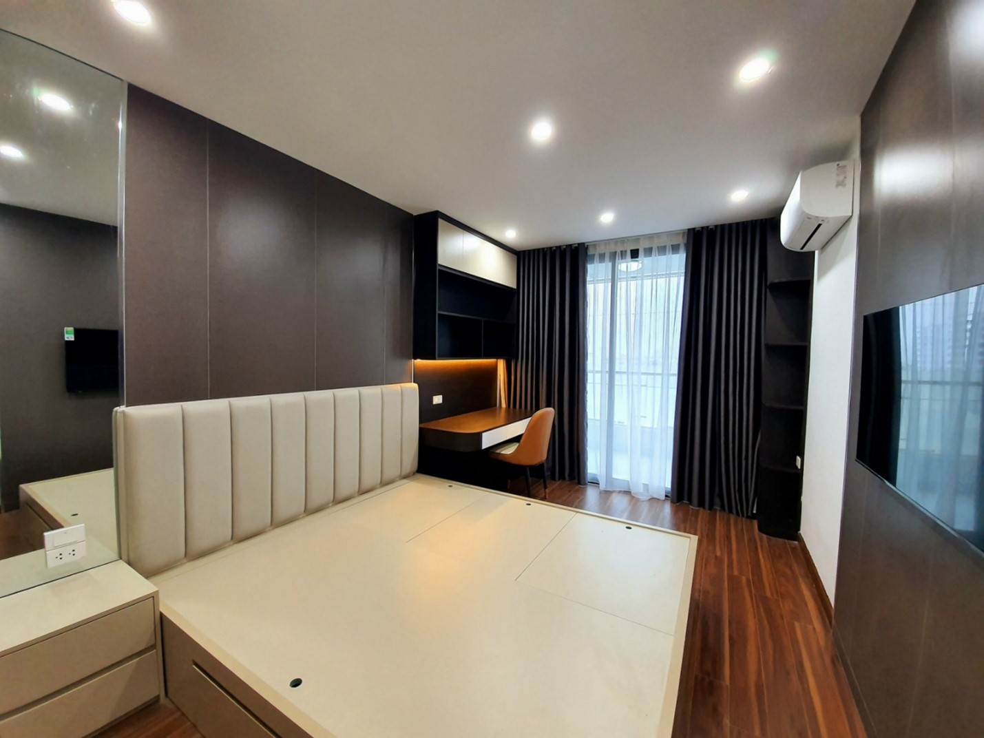 Duplex Golden Land (HN)